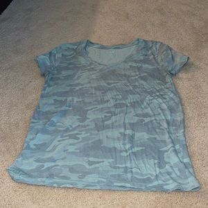 Camo gap shirt